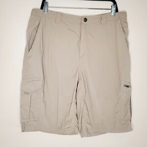 47) COLUMBIA Omni-Shade Lightweight Cargo Shorts Sz. 38x12
